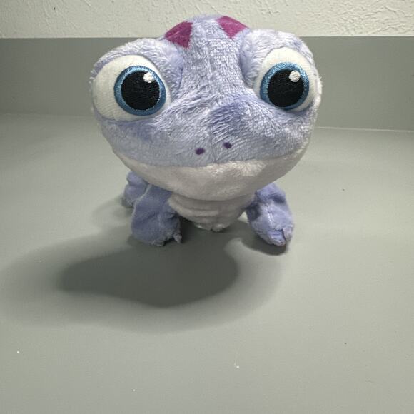 Disney Frozen 2 Plush Bruni Walk & Glow Fire Spirit Lizard Stuffed Animal - Picture 9 of 10